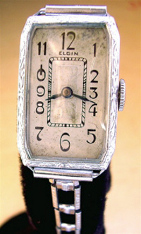 1926 Elgin solid gold ladies watch